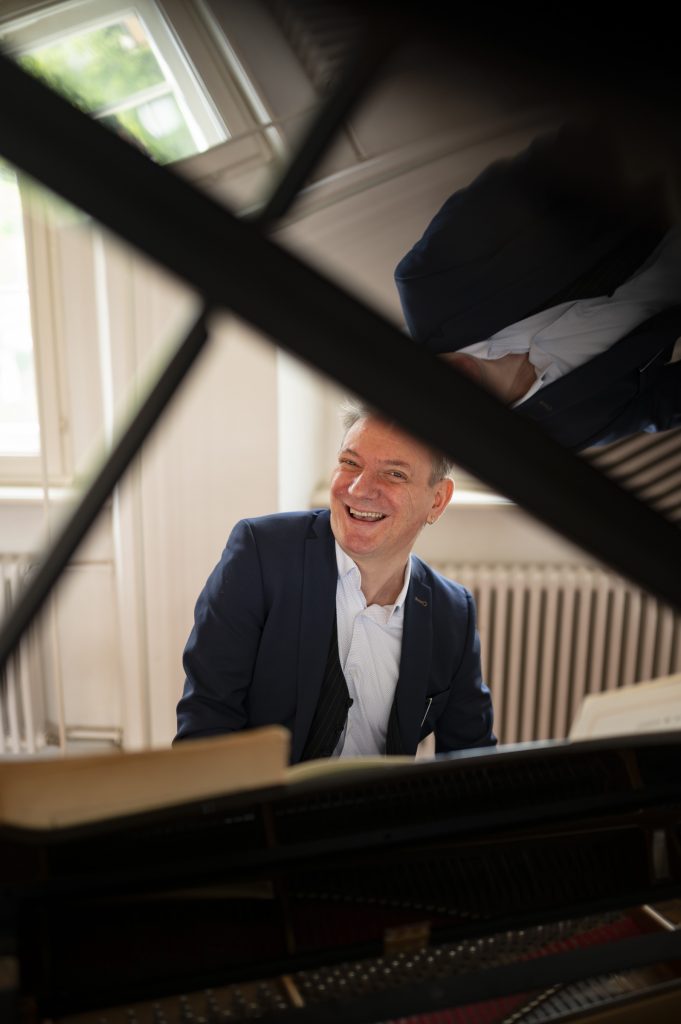03 foto francesco pianoforte 681x1024